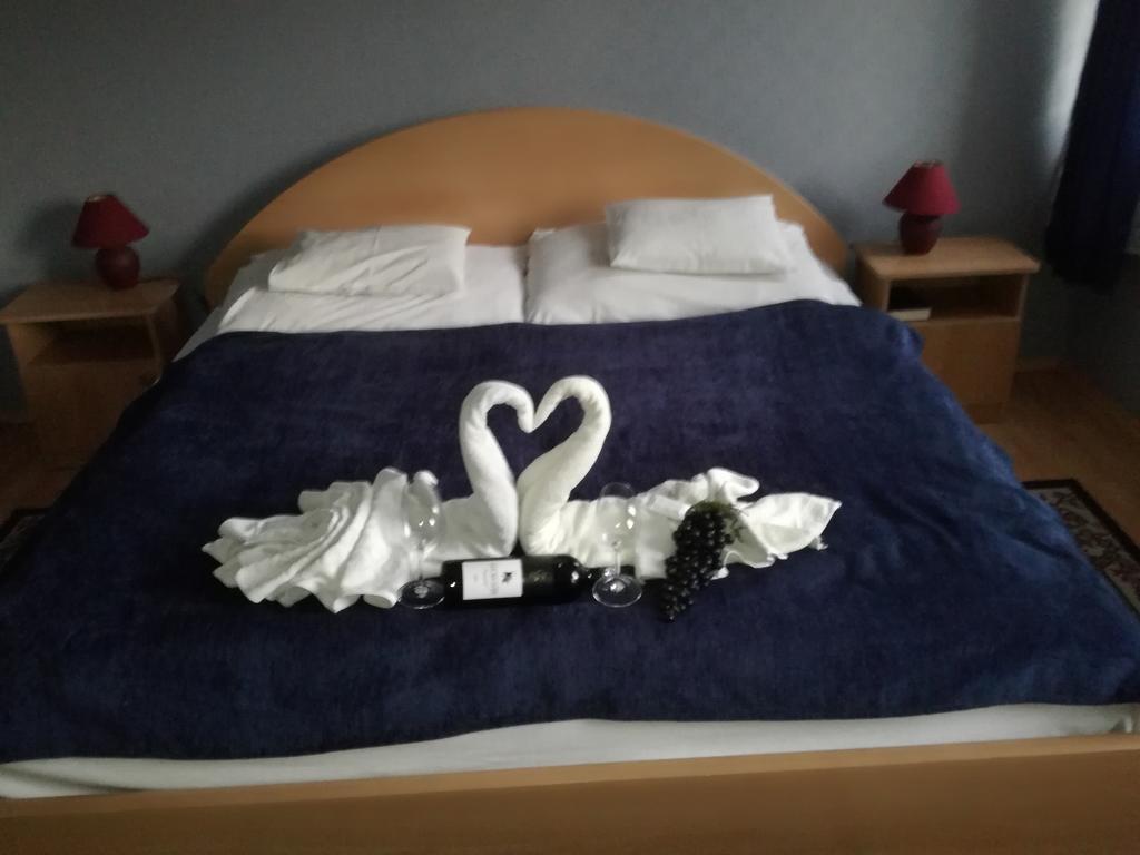 Hotel Arany Trofea Eger Luaran gambar