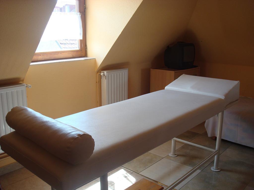Hotel Arany Trofea Eger Luaran gambar
