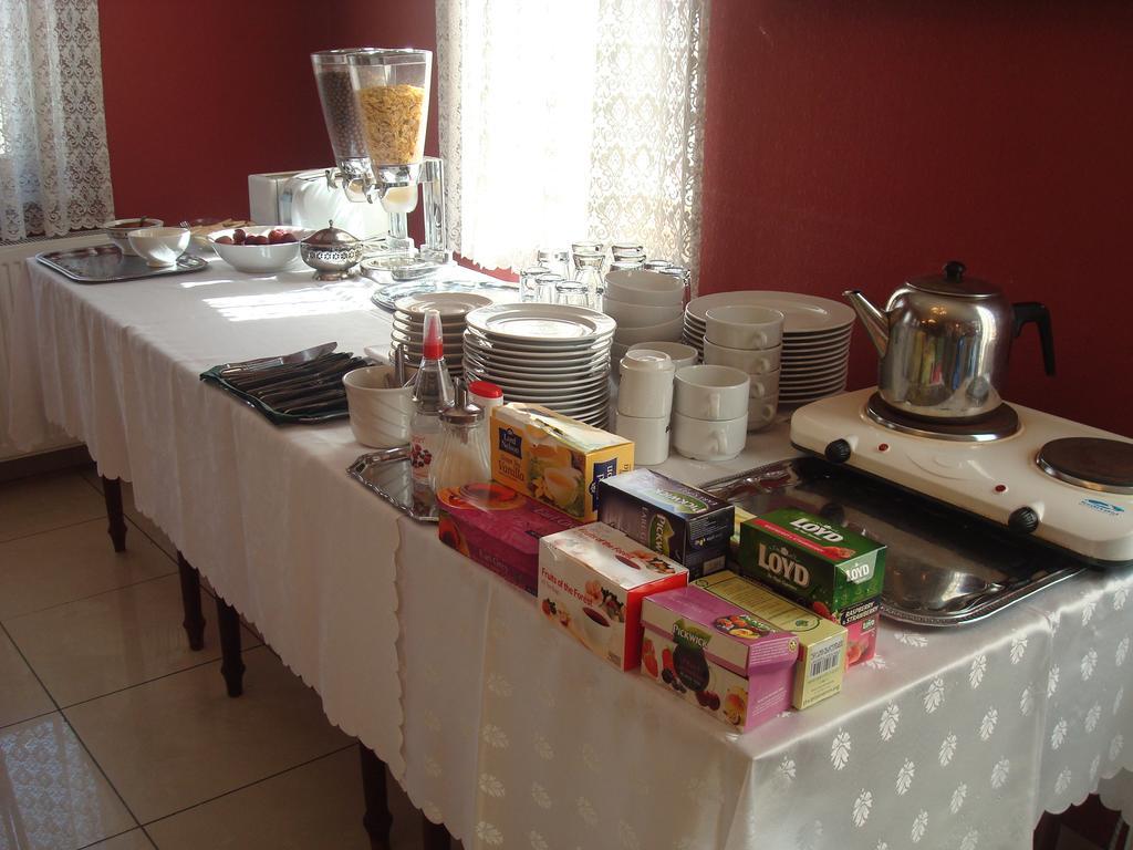 Hotel Arany Trofea Eger Luaran gambar
